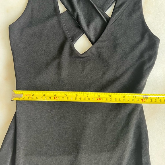 Boohoo Bodycon Dress Going Out Party Cocktail Cris Crossback Fitted Black Dress - Picture 5 of 7